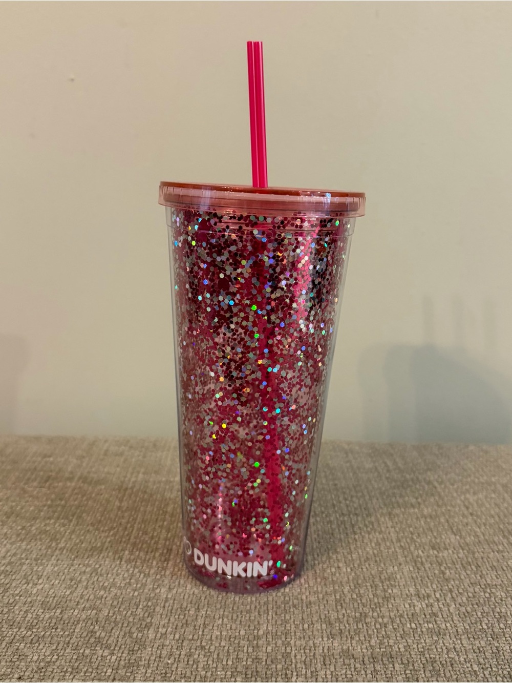 New Valentine’s Day 2023 Dunkin Donuts Pink Glitter Hearts Tumbler Cold Cup